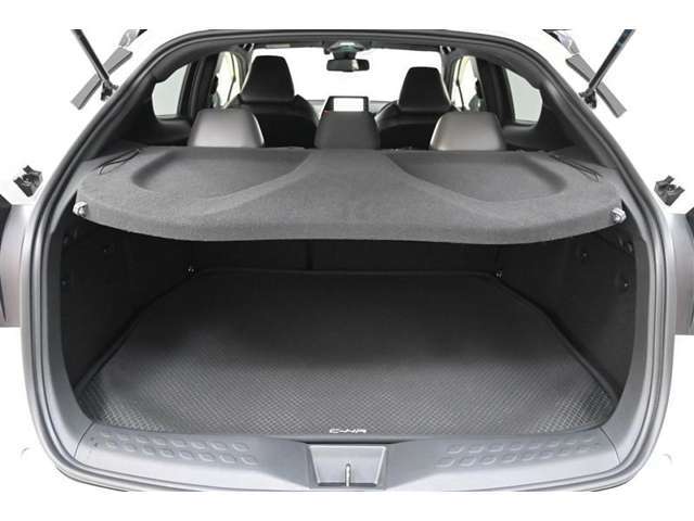 トノカバーを装着すると、外から荷物を見られることがなく、盗難防止にもなります。