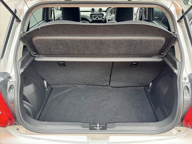 店頭ではBUDDICA PHOENIX（バディカフェニックス）のグッズ、キッズコーナーも完備、選べるフリードリンクを準備してお待ちしております♪無料査定いつでも実施中★予約いただくとスムーズです★