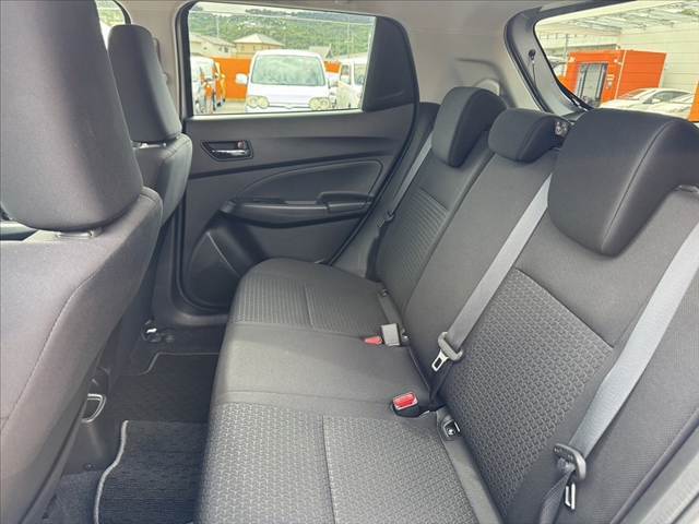 店頭ではBUDDICA PHOENIX（バディカフェニックス）のグッズ、キッズコーナーも完備、選べるフリードリンクを準備してお待ちしております♪無料査定いつでも実施中★予約いただくとスムーズです★