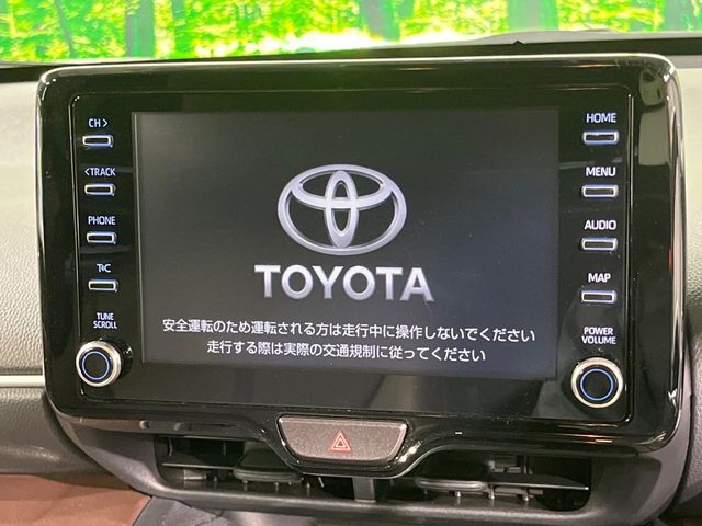【8インチ　ディスプレイオーディオ】大画面のディスプレイはAppleCarPlayやAndroidAutoが利用可能。大きな画面でスマホナビアプリ等が利用いただけます♪