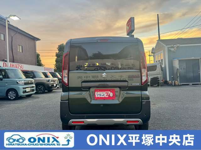 当店でお買い上げ頂いたお客様は3年間オイル交換無料！（交換サイクル限度有）車検や板金などもお値打ちに承りますので、是非末永いお付き合いをしていきましょう！