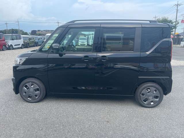 軽自動車のなかで中型のワゴンタイプなので「走り良し」、「人が乗っても良し」、「荷物を積んでも良しのバランスのとれたお車です！
