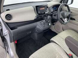 【インパネ全体】全方位で視界が広く、高い目線で運転もしやすいです！