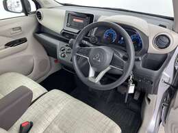 【インパネ全体】全方位で視界が広く、高い目線で運転もしやすいです！