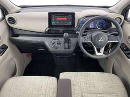 【インパネ全体】全方位で視界が広く、高い目線で運転もしやすいです！