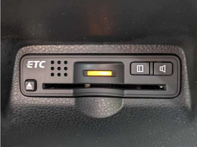 【ETC】長距離のドライブもETC搭載だからお得で安心！旅行の時などにあると嬉しい装備です♪