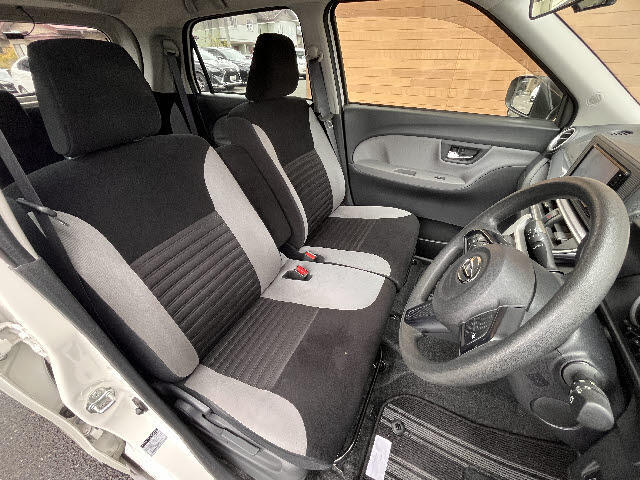 国内全メーカーの新車をお安く販売可能☆ディーラーさんより安く新車を購入したい！そんなあなたに自信を持ってご案内致します！トヨタ新車在庫有り多数ご用意出来ます。