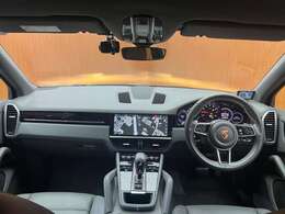 BMW、メルセデス、アウディといったドイツのプレミアムブランド中心とした、各種輸入車ブランドを同時に較べることができます。