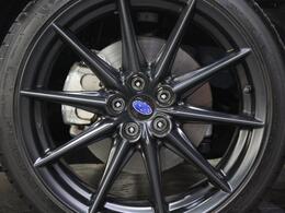 ご来店前にお問合せフォームから「来店予約」をお願い致します。予約ナシの当日のご来店については恐れ入りますがお電話で在庫確認をお願い致します。