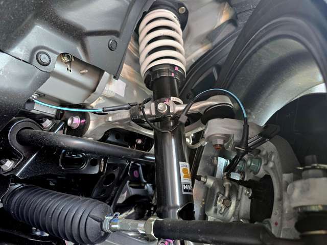 HKSのハイマーパックスS　減衰力30段階調整式車高調
