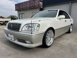 JZS171クラウンロイヤルサルーンプレミアム入庫致しました♪