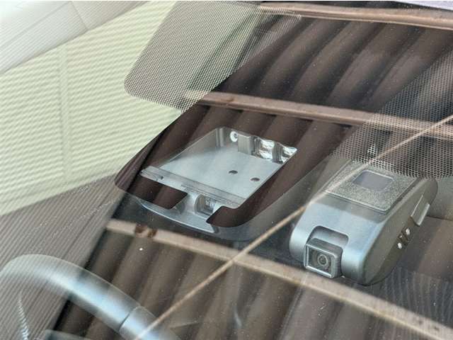 ドライブレコーダーを装備！動画を残すことで万が一の事態に遭遇した時の必須アイテムです。