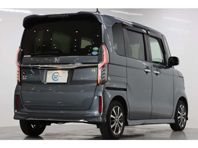 【ワンオーナー車多数】ワンオーナー車は前オーナー様が新車から大切にお乗りになられていた証です。もちろんタバコの嫌なニオイも無く良好な状態が保たれております。