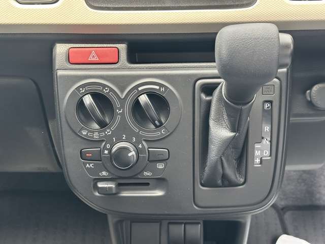 ★納車前に、当社の指定工場で納車前点検を行って納車しますので、安心してお乗りいただけます！もちろん、点検料は車両本体価格に含まれています！