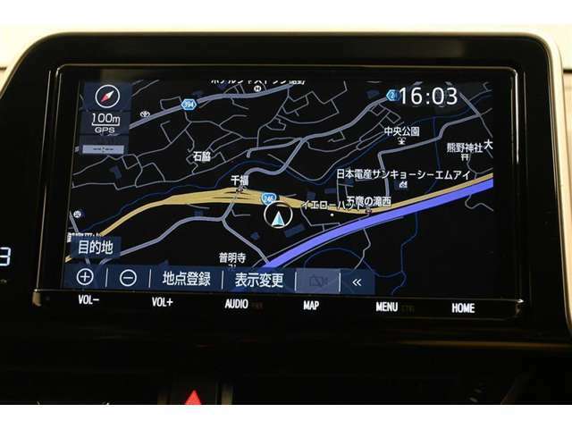 休日のドライブも簡単操作で目的地を設定でき、迷わず目的地まで案内してくれるナビゲーションです♪