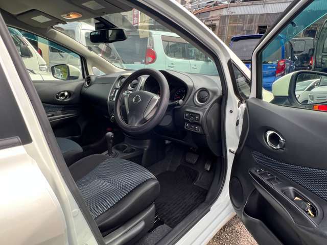 運転席廻り