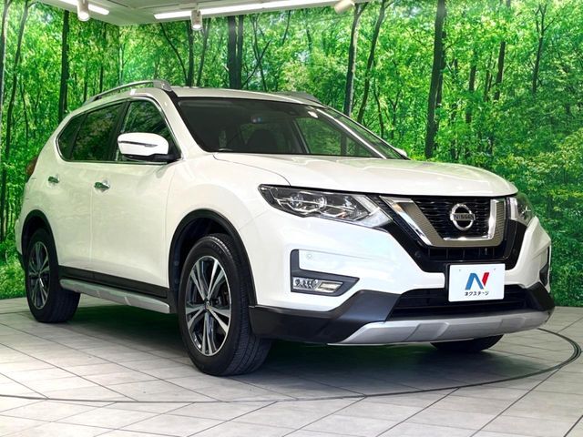 大好評のボディコーティング「弾スプラッシュコート」もご納車までに施工可能。通常のガラスコートと異なる、耐久年数6年の無機質ガラスコーティングが、ボディをキレイな状態に保ってくれます。
