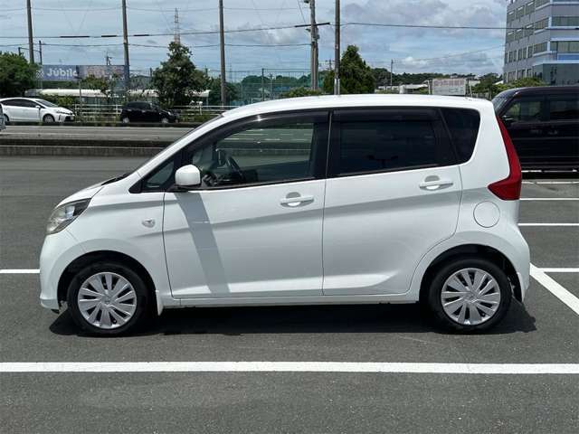 事故、故障時のサポートから車検、点検、板金の対応まで行っております。お気軽にご相談ください！