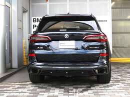 ヤナセステッカー付きのお車をBPS世田谷よりご案内いたします。