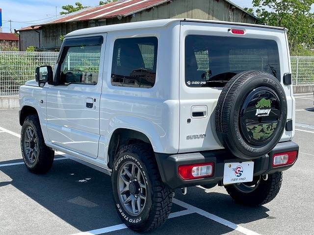 お車ご成約時の付帯率は驚きの90％OVER。GOOD　SPEED自慢のスーパーガラスコーティング。見違えるほどの輝きを放ち、納車後のメンテナンスも楽々。是非一度お試し下さい。