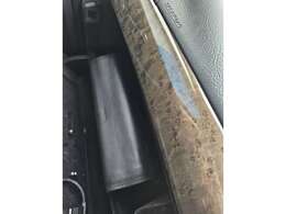 ドアバイザー　トランクスポイラー　ルーフスポイラーブラックメッキピラー　キャリパーペイント　ヘッドライトレンズ交換済み　21インチ段深リムレーベンハートアルミ　フェンダー加工