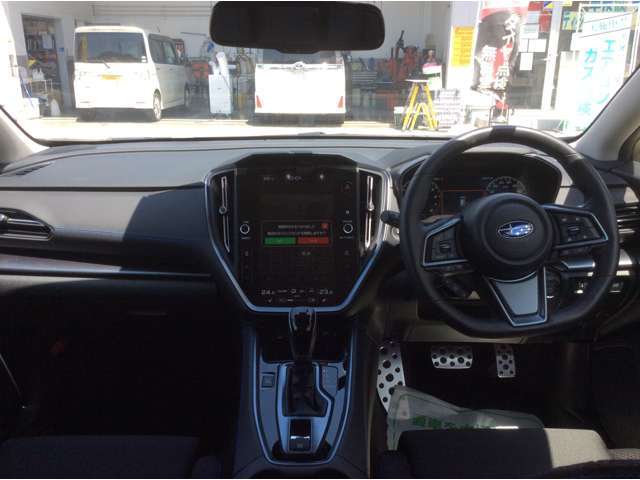 店頭とカーセンサーで価格に違いがありますので、電話でのお問い合わせやご来店前には大変恐縮ですが、一度担当：田中までご連絡の程、宜しくお願い致します。