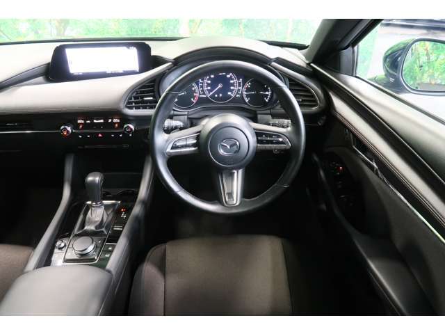 全国各地、お車納車できます！！車庫証明や面倒なお手続きも代行できます。初めてのご購入も安心できるように、丁寧にご説明致します。詳細写真もメールでお送りすることも可能ですのでお気軽にお申し付けください。