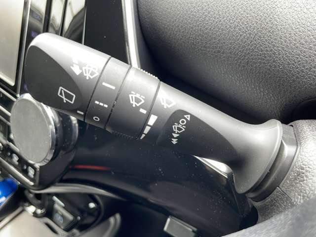 【運転席操作部】快適なドライブを楽しむための機能が装備されています！運転席から触れるので、使いやすいです！除菌プランいれていただくと、さらに清潔で安心していただけます！