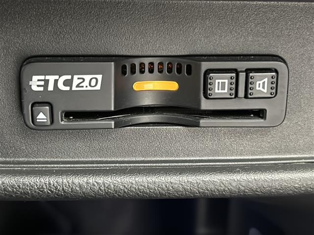 ◆【ETC】有料道路を利用する際に料金所で停止することなく通過できる、ETC車載器（ノンストップ自動料金収受システム機器）が装備されています。セットアップを行うことで利用可能になります。