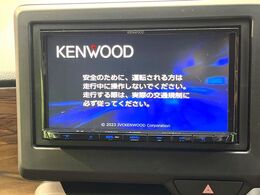 【ナビゲーション】目的地までしっかり案内してくれる使いやすいナビ。Bluetooth接続すればお持ちのスマホやMP3プレイヤーの音楽を再生可能！毎日の運転がさらに楽しくなります！！
