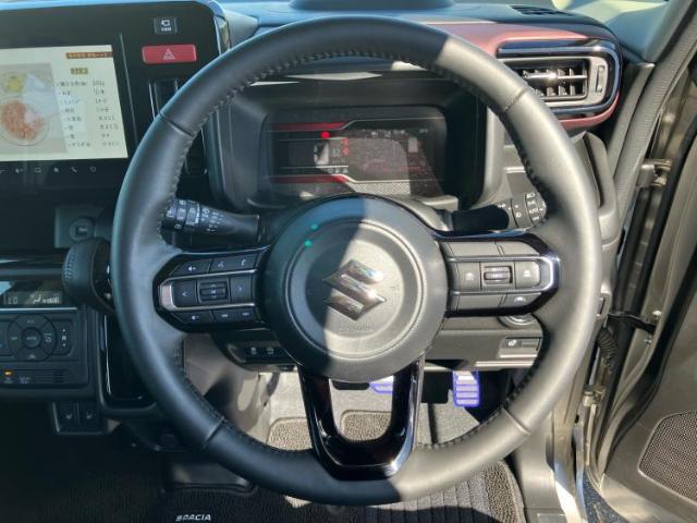 WECARSの展示場では実際に見て、触ってお車をお選びいただけます！知識の豊富な営業スタッフが様々なカーライフをご提案いたします！