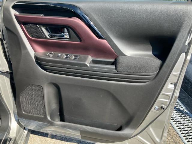 WECARSの在庫ページをご覧いただき誠にありがとうございます！WECARSは「お客様第一」をモットーにお客様のカーライフを全力でサポートいたします！