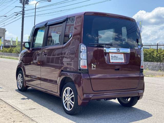 納車前の整備もしっかりさせていただきます。もちろんアフターサービスもお任せ下さい！