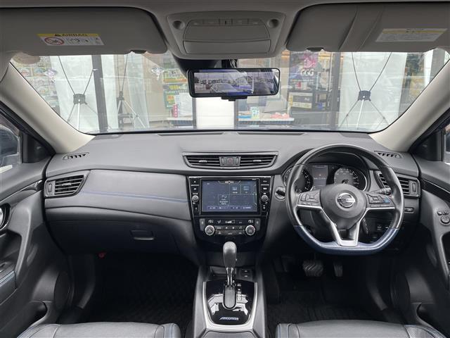 【インパネ全体】全方位で視界が広く、高い目線で運転もしやすいです！