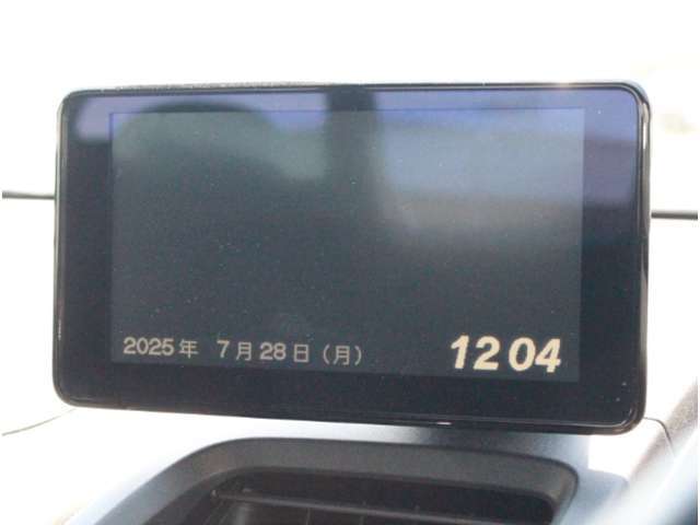 純正センターディスプレイが装備されています！バックカメラ　オーディオソース：FM　AM　BTA　USB　HDMI付！