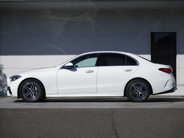 ＊＊常時50台以上の認定中古車を展示しています！！＊＊　遠方からのご商談にも多数ご対応実績が有ります。お気軽にご相談頂ければ、柔軟にご対応させて頂きます。