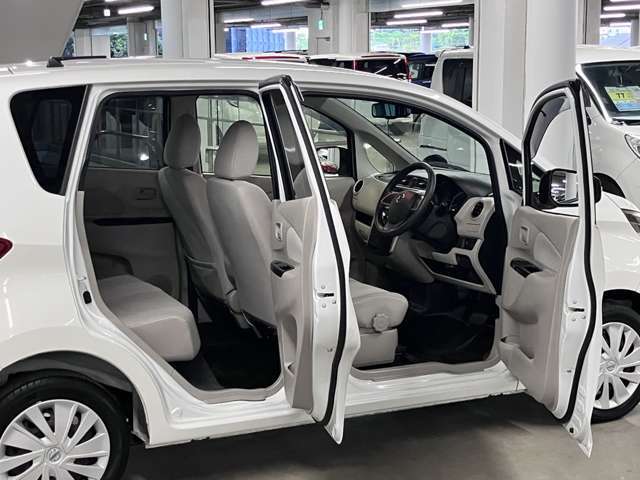 毎日新規物件入庫！3500台の高品質車をぜひとも、ご自身の目で直接ご覧になって、ご実感下さい、自身を持ってお勧めいたします。