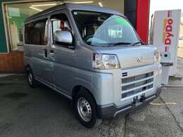 新車、中古車、各種お取り寄せできます。全国スケールのネットワークからご希望の一台を一緒にお探しします。お客様のご利用目的や経済条件に、ピッタリ沿ったお車を探します。