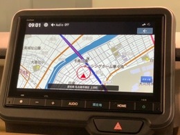 ギャザズナビ搭載です。知らない道も安心ですね！