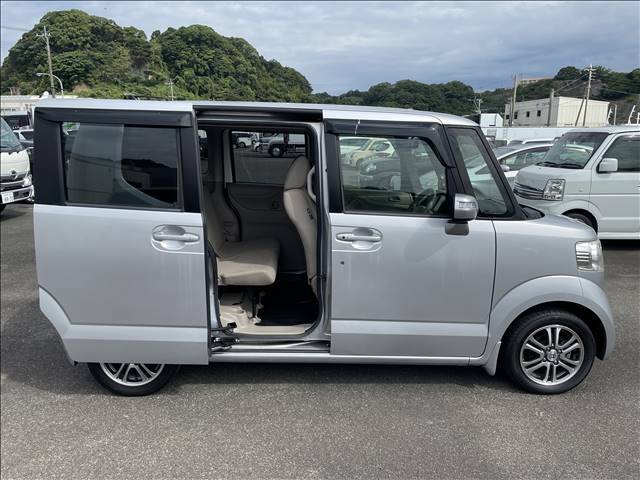 内装も外装も程度良好です！もちろん納車時はもっと綺麗な状態に仕上がります！！