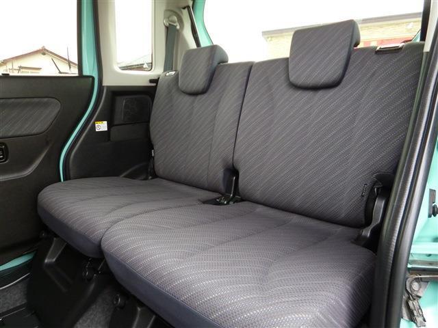 後部座席シート☆