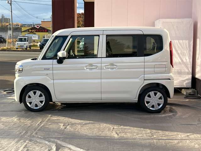 ☆★☆★道東最大級の届出済未使用車専門店シーモールです！！オールメーカーの取り扱いで、約200台の在庫車の中から気に入る1台を当店スタッフと一緒に選びませんか？？☆★☆★