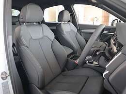 ●S-lineではお車のスポーティな個性をさらに際立てます。インテリアの上質なディティールが魅力をさらに演出します。