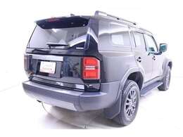 ダイナミックなデザインと優れた走行性能で人気の4WD！雪道、山道、どこへでも行けちゃいます！