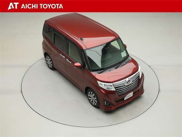 両側パワースライドドア付きだから、狭い駐車スペースなどでの乗り降りラクラク♪小さなお子さまのいるご家庭には嬉しい装備です。