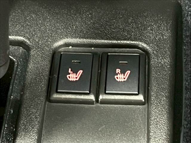 【シートヒーター】寒い季節や早朝にあるとうれしい装備です☆