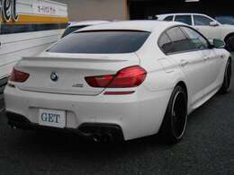 20AW　4本出しマフラー　ディフュージー付　トランクスポイラー付　 Mグリル＆M6エンブレーム