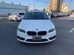 輸入車の修理を専門としているお店の自動車販売店。 　ホームページ http://www.carshop-maruyama.com/にアクセスを！車検・メンテナス・一般修理・鈑金塗装・すべて自社工場対応