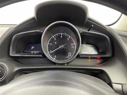 【スピードメーター】メーターがシンプルで見やすく運転しやすいですね！