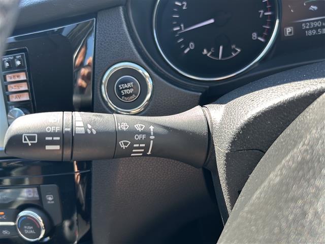 中古車はその時勝負です！！この車両を見つけた方は幸運かも！？同じ車両は1台もありません！ユーザー買取車を扱っているガリバーだからこそだせるプライス！ぜひ、この瞬間に！！